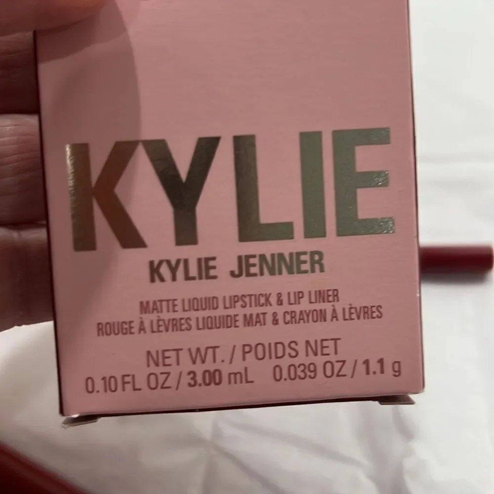 Kylie Jenner Matte Liquidd Lipstick and Lip Liner in Bite Me NWT in box